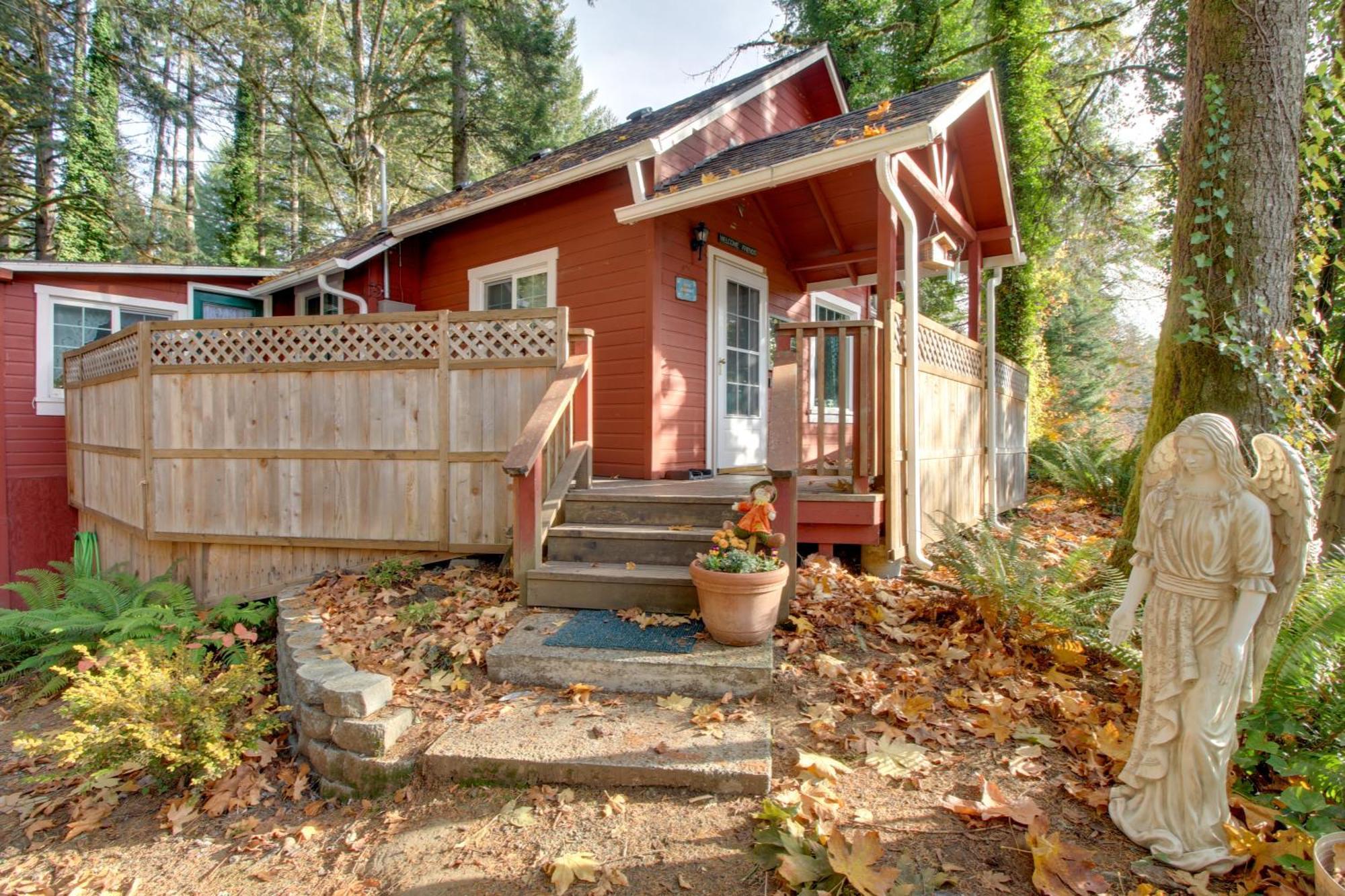 Peaceful Mckenzie River Retreat Fish, Hike, And Ski Vida Exterior photo